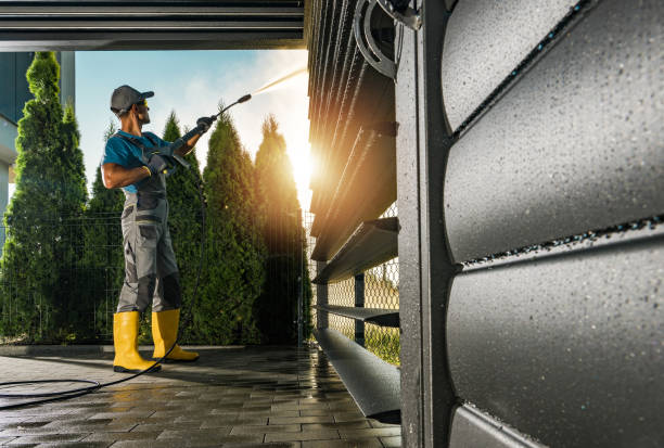 Professional Pressure Washing in Lakeside, FL